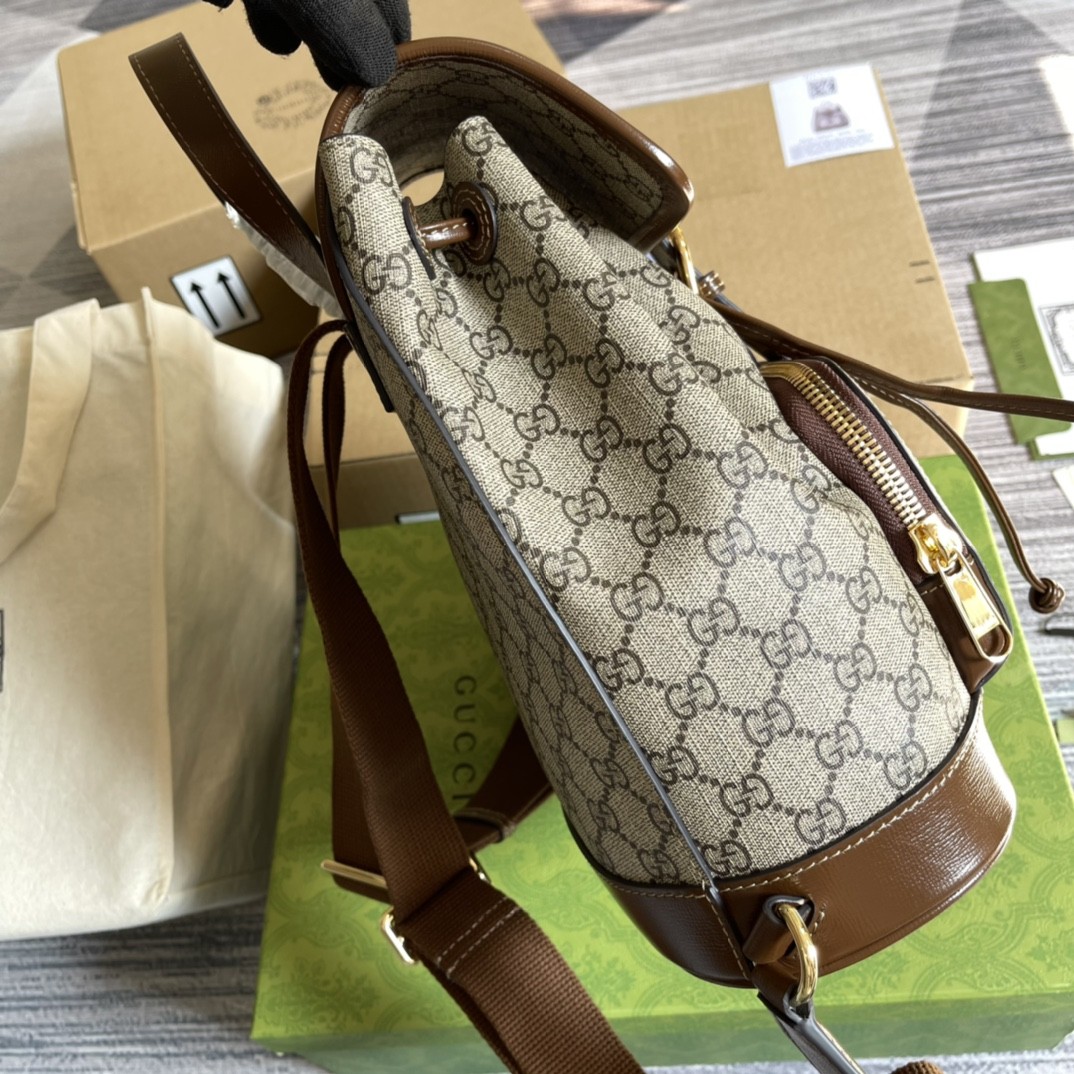 구찌 GUCCI 인터로킹 G 백팩