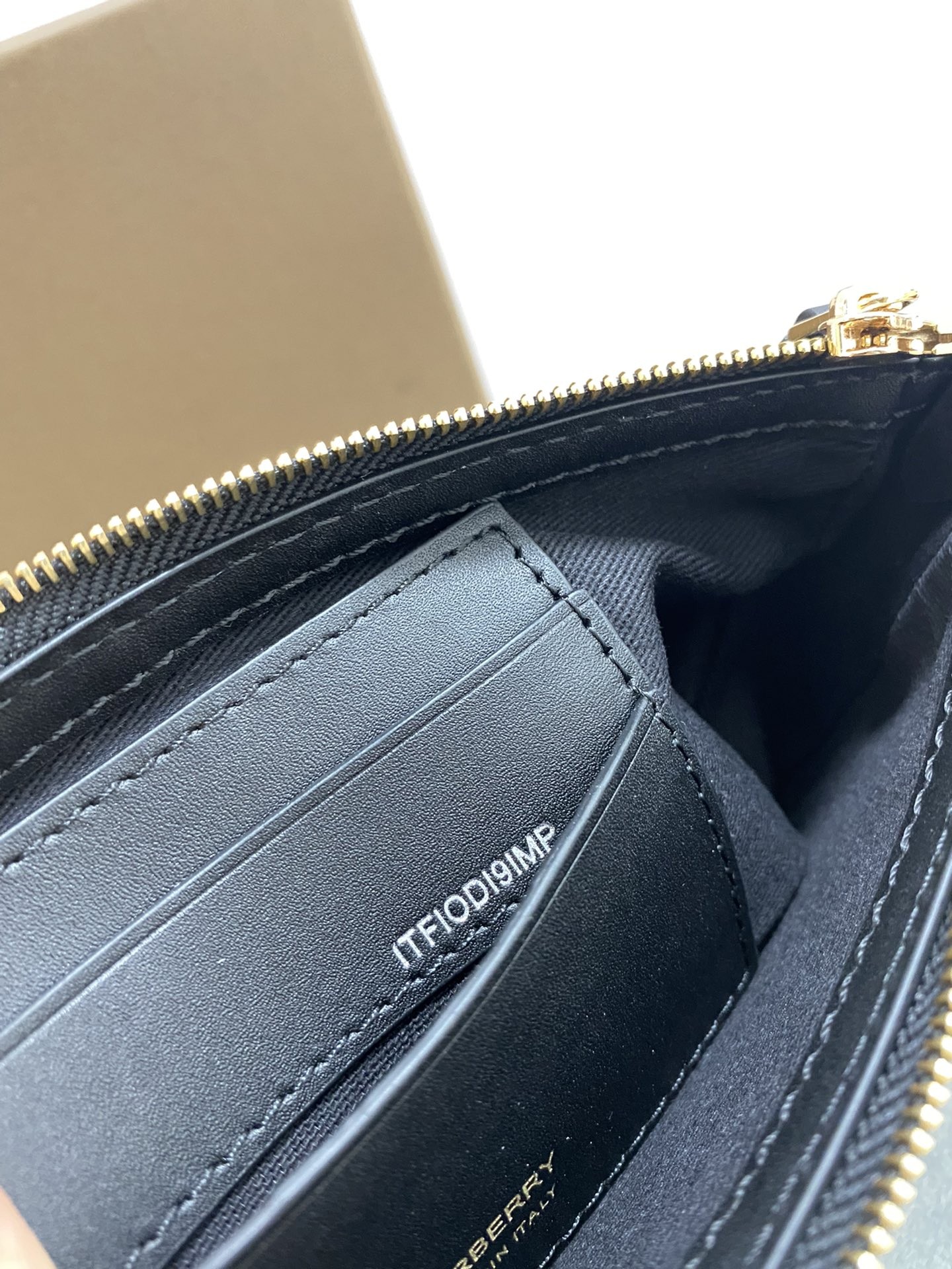 버버리 여성 숄더 백