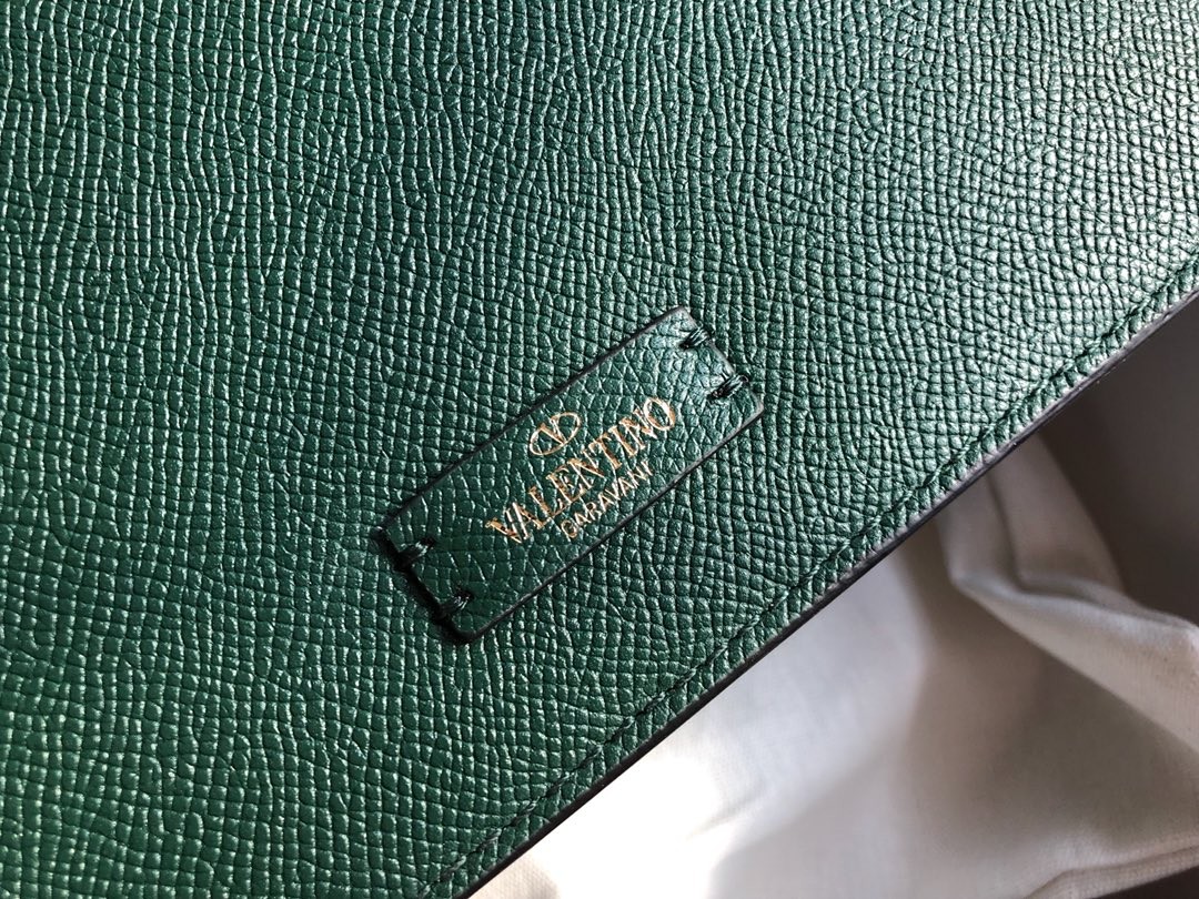 발렌티노 가라바니 숄더백