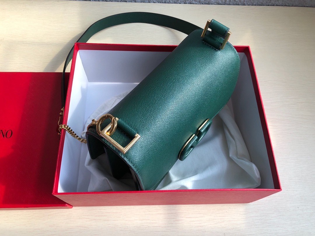 발렌티노 가라바니 숄더백