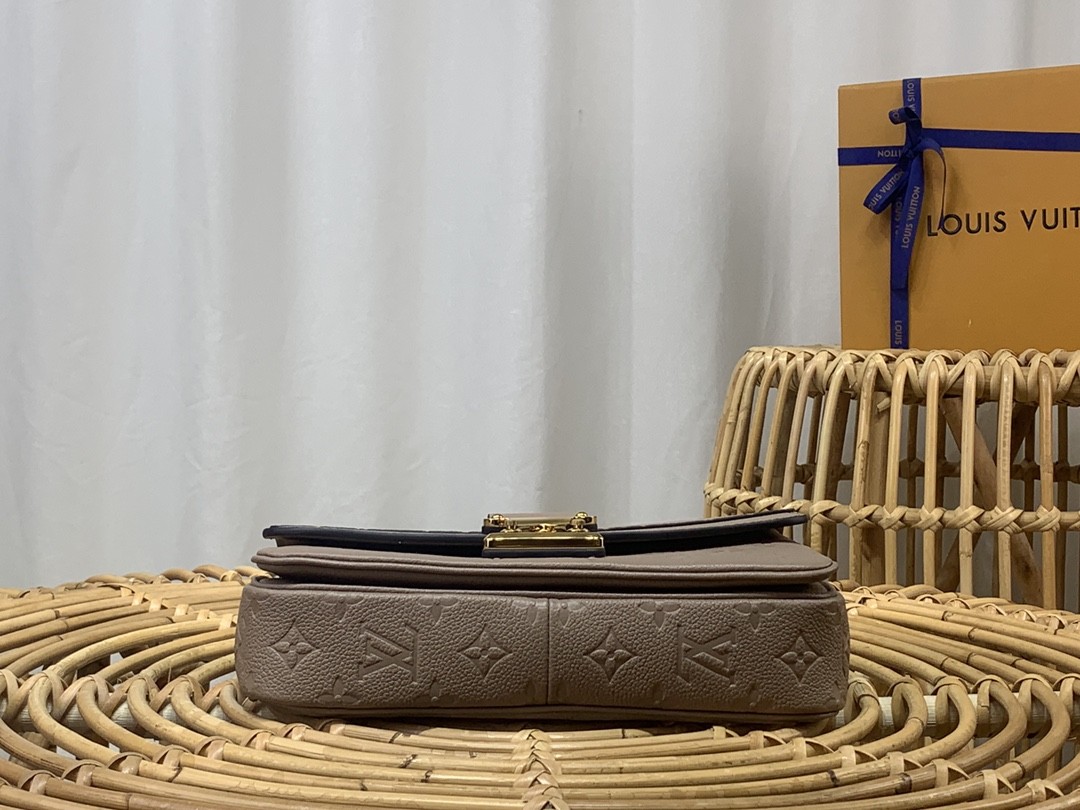 루이비통 LV Marceau 숄더 백