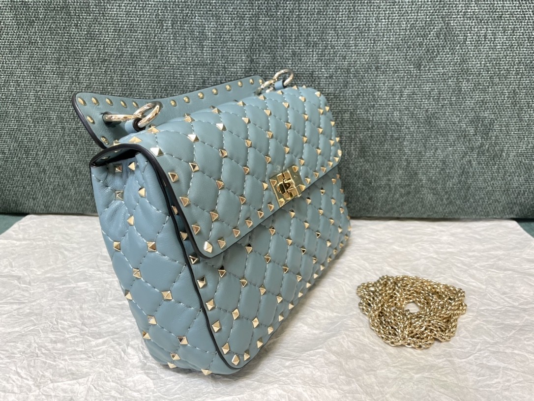 발렌티노 락스터드 스파이크 숄더백