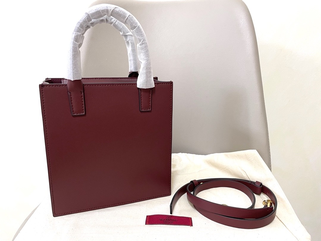 발렌티노 토트백