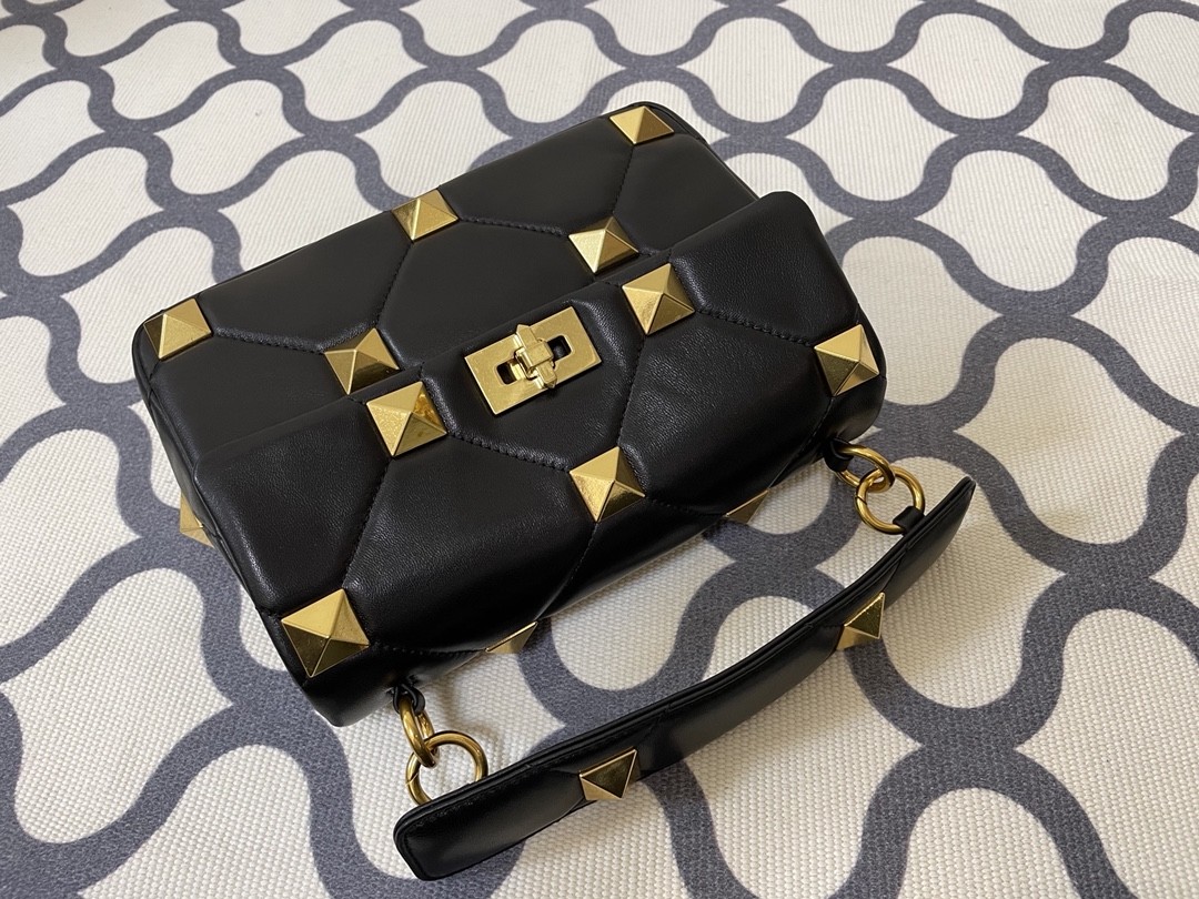 발렌티노 토트백