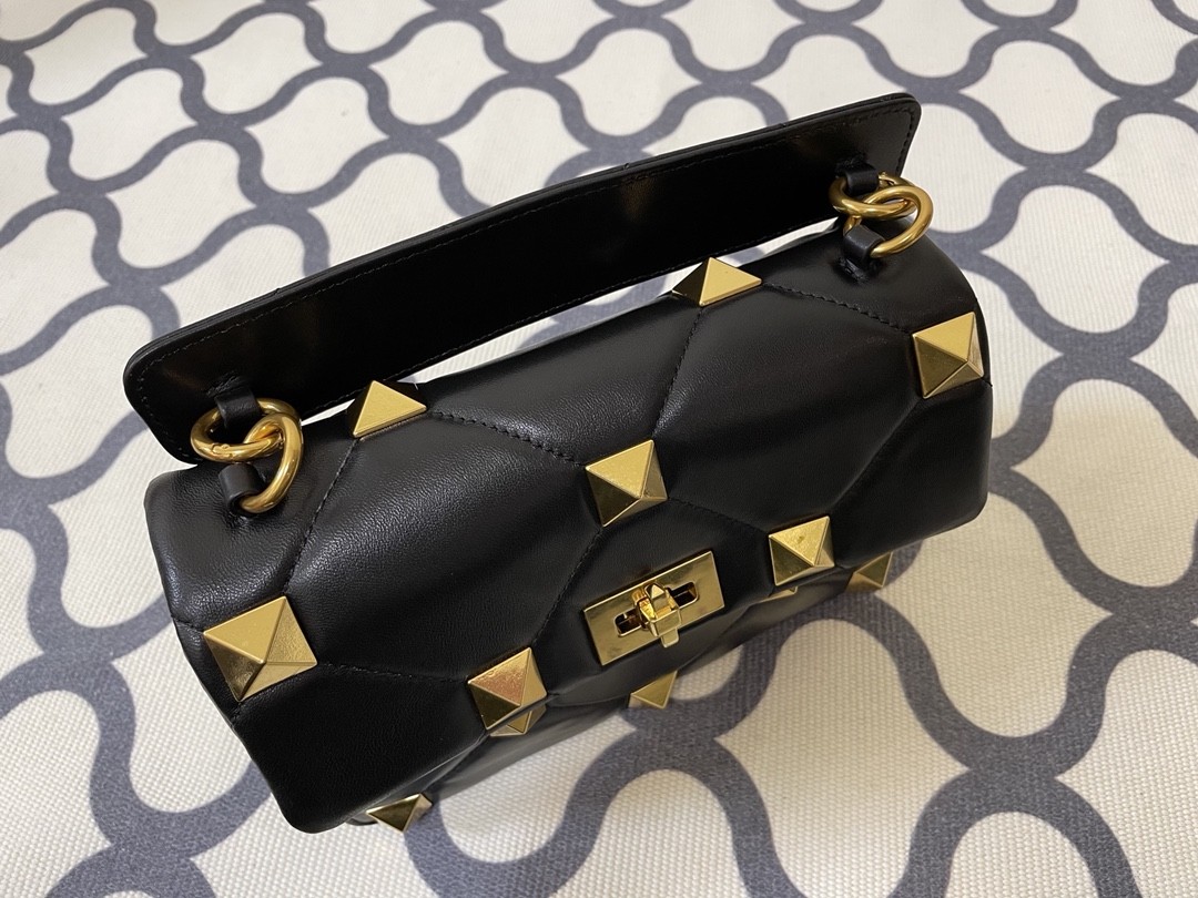 발렌티노 토트백