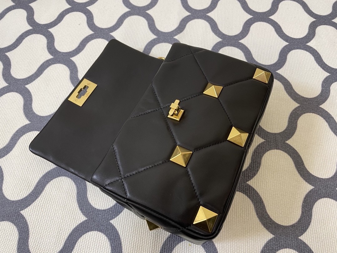 발렌티노 토트백