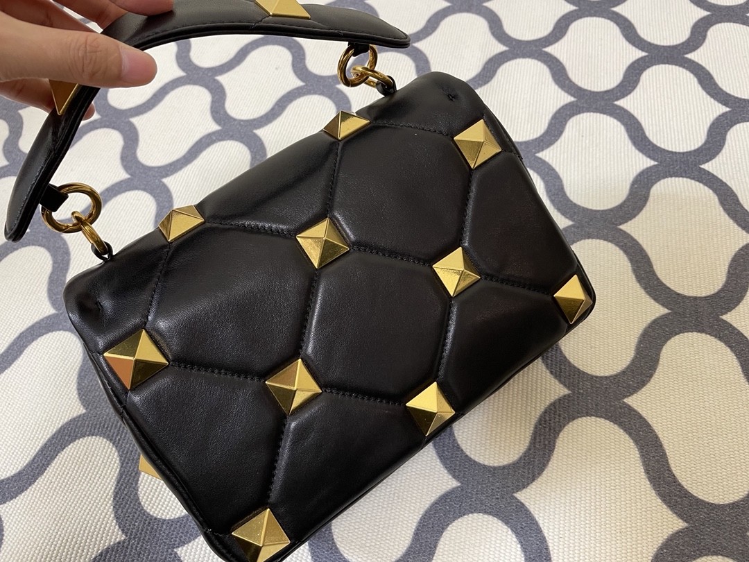 발렌티노 토트백