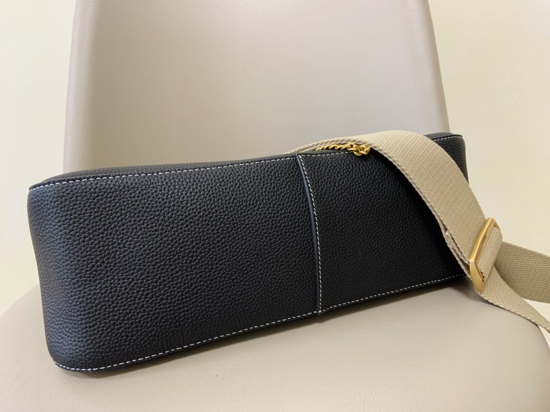 발렌티노 숄더백