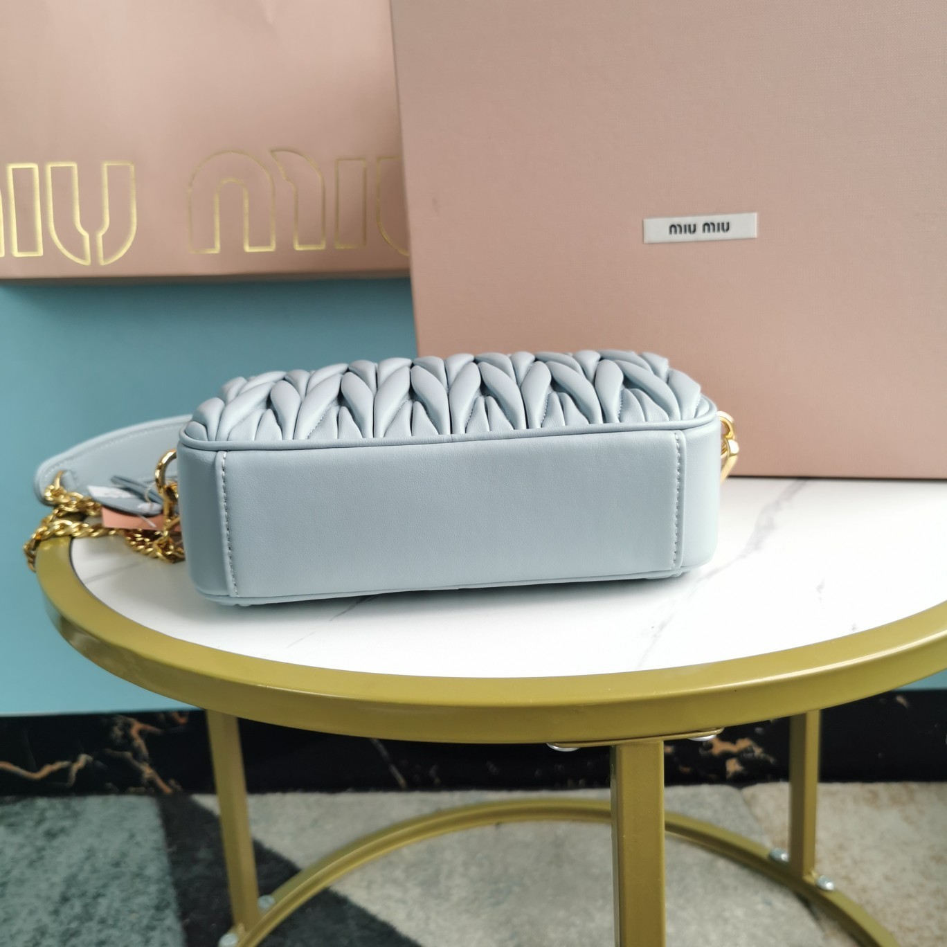 미우미우 숄더 백