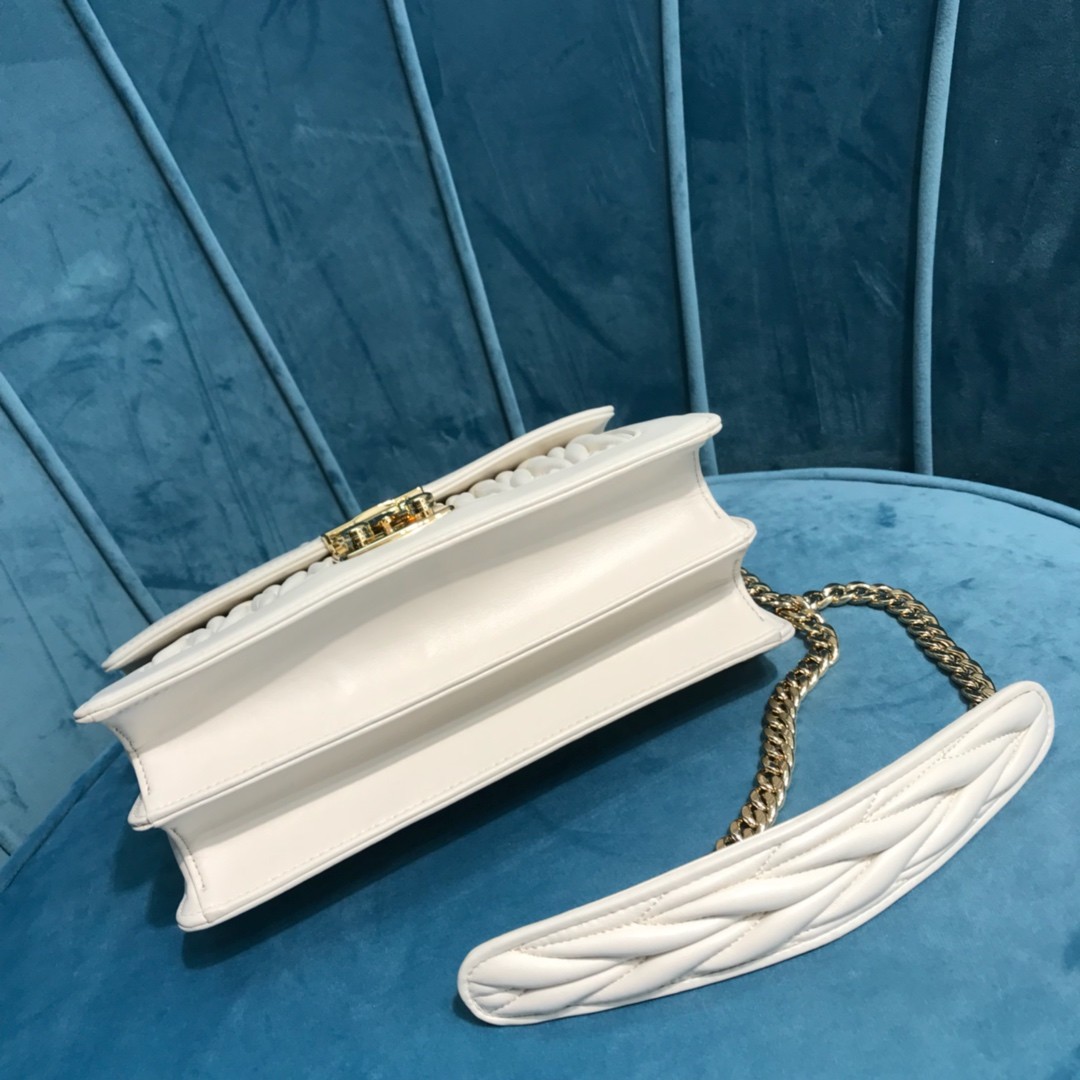 미우미우 컨피덴셜 마테라쎄 숄더백