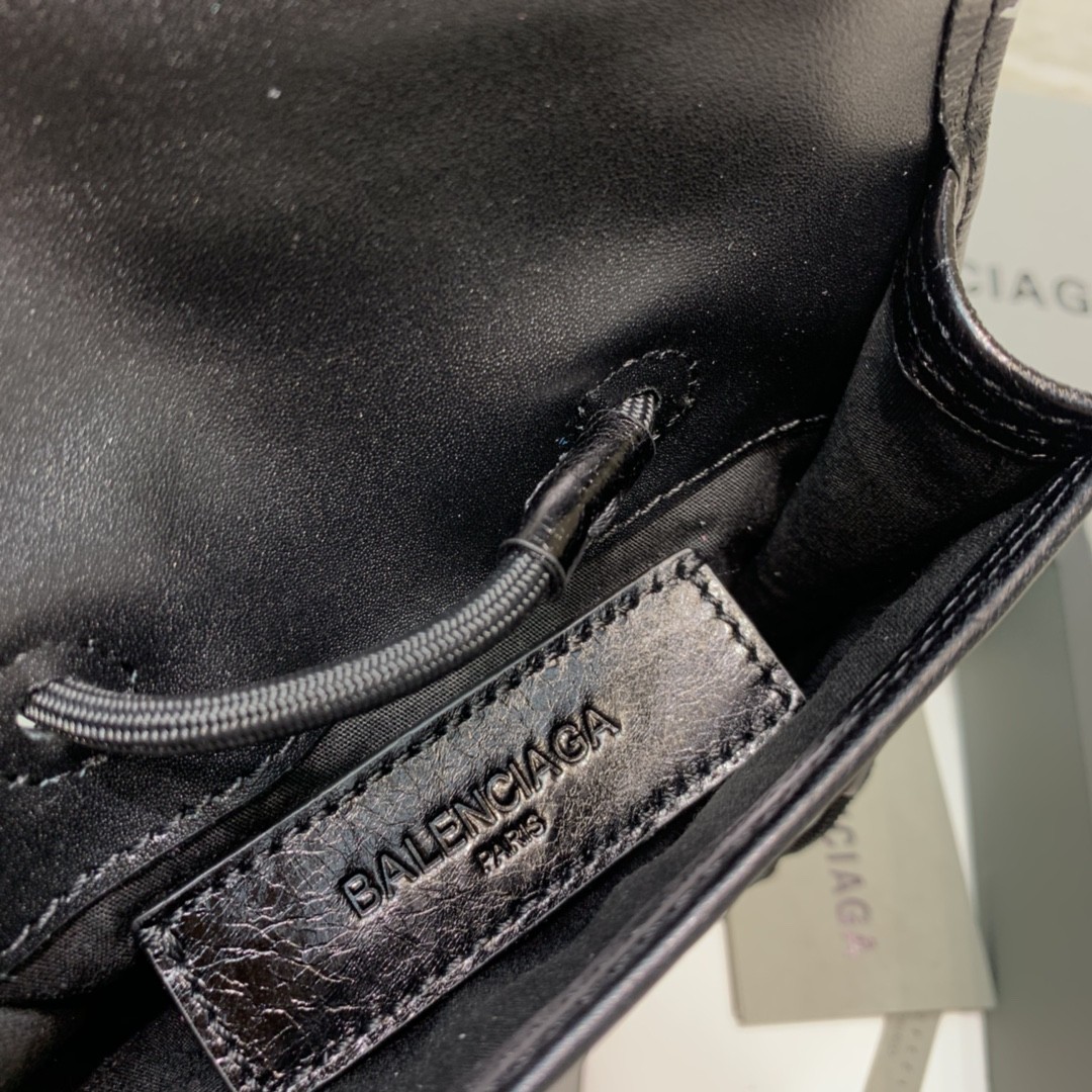 발렌시아가 크로스백