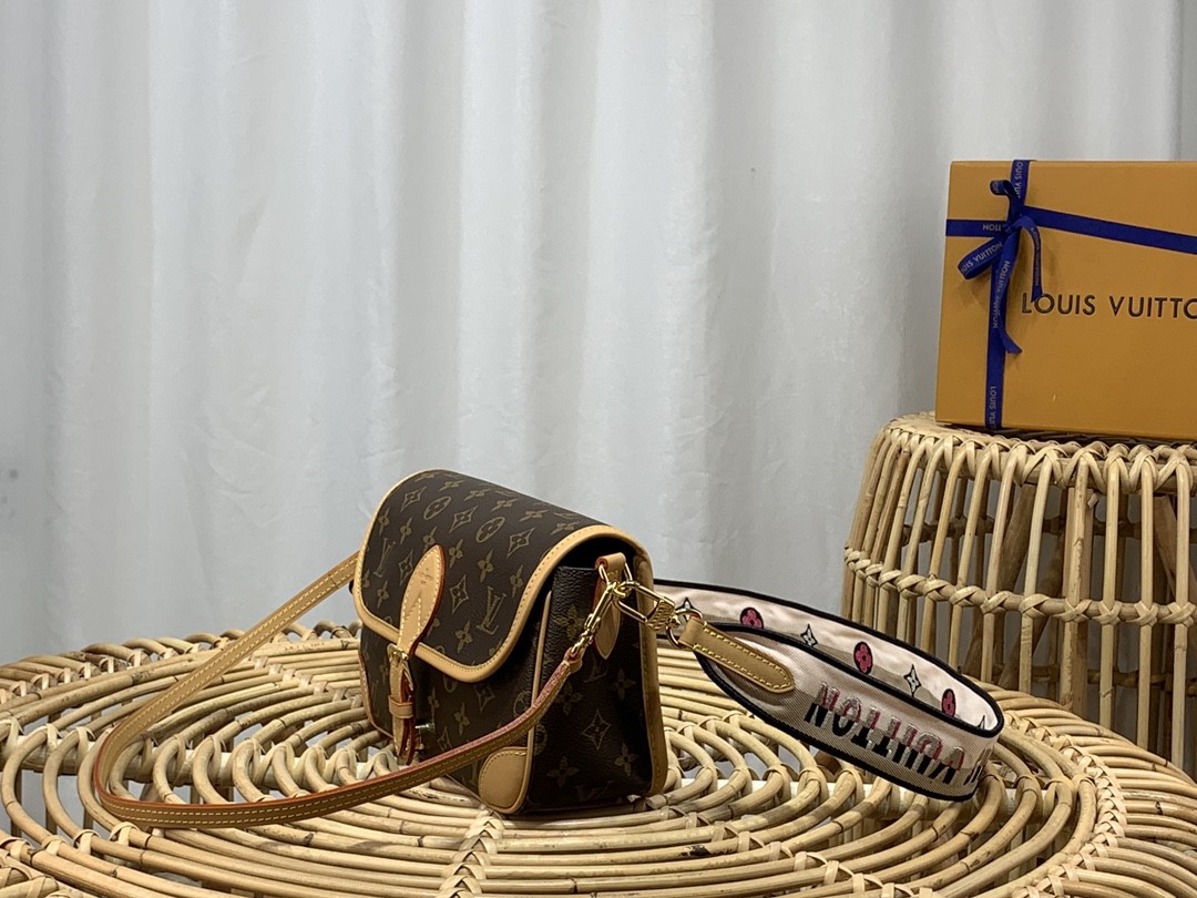 루이비통 다이앤 모노그램