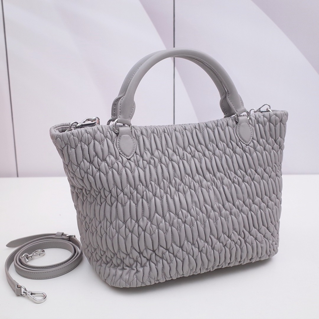 미우미우 마테라쎄 크리스탈 체인 투웨이 토트백