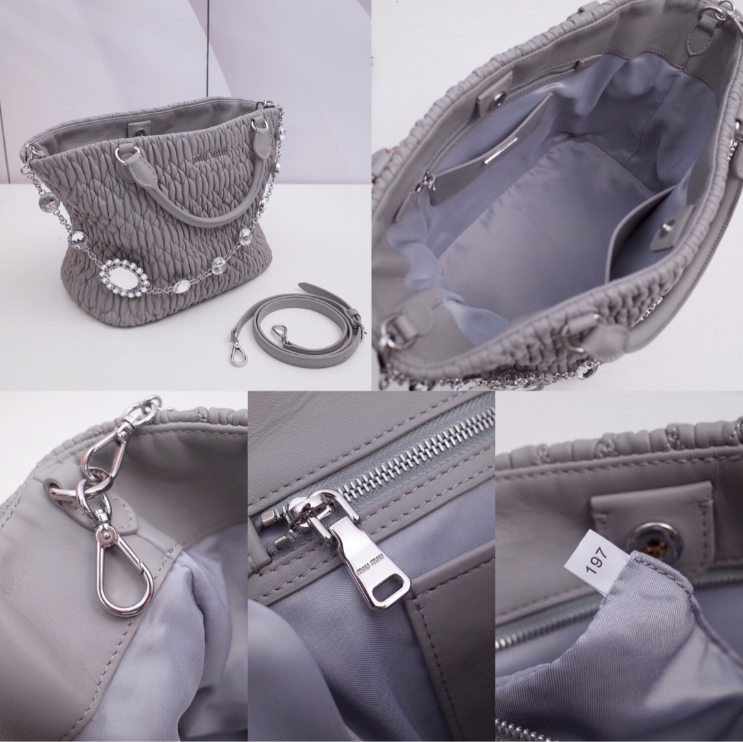 미우미우 마테라쎄 크리스탈 체인 투웨이 토트백