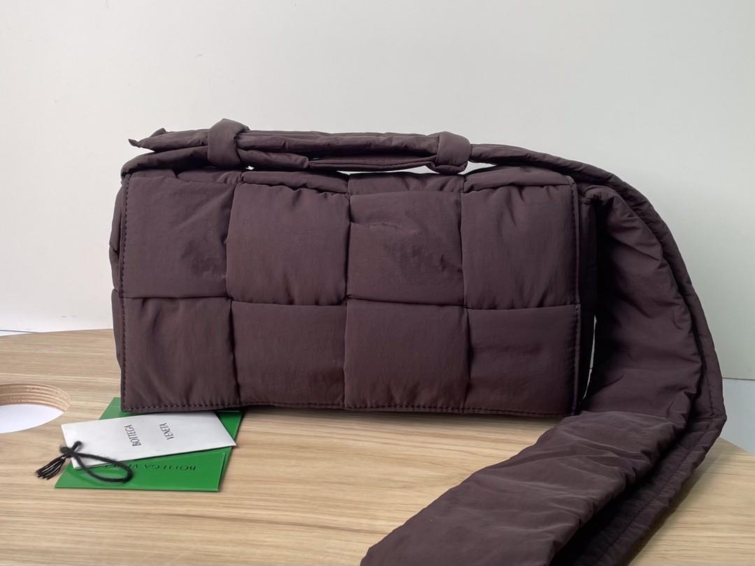 보테가베네타 BV 크로스 백