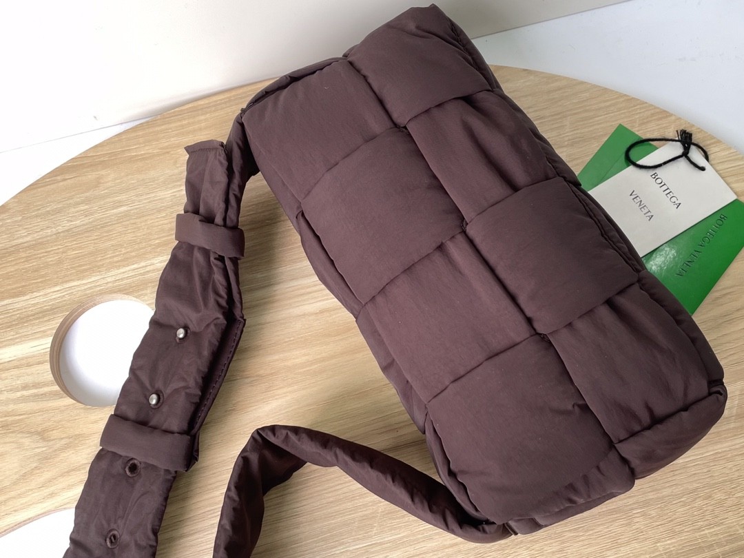 보테가베네타 BV 크로스 백