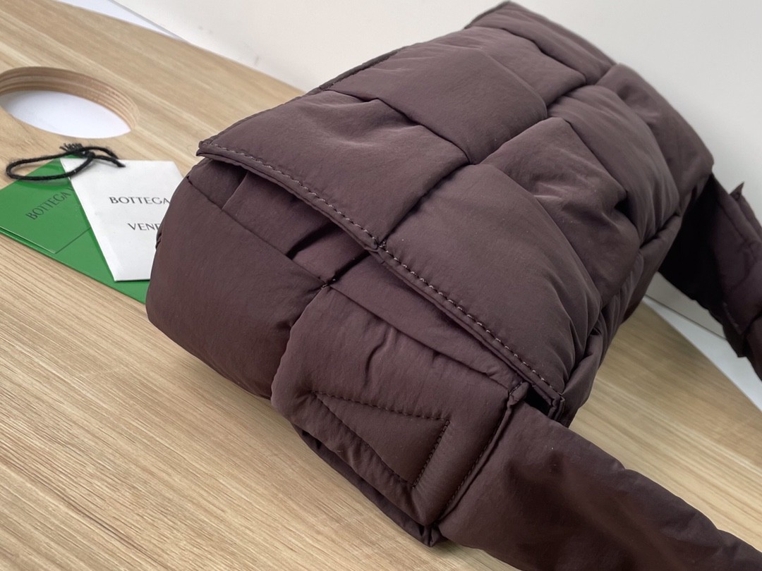 보테가베네타 BV 크로스 백