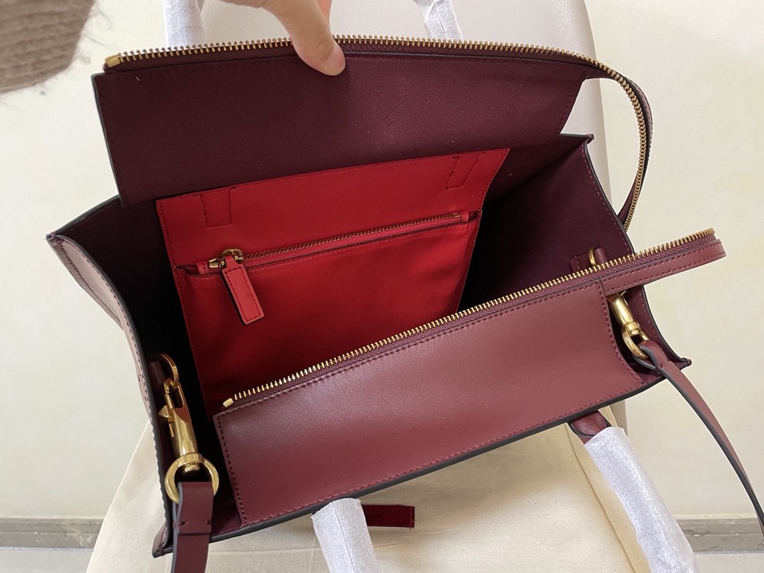 발렌티노 토트백