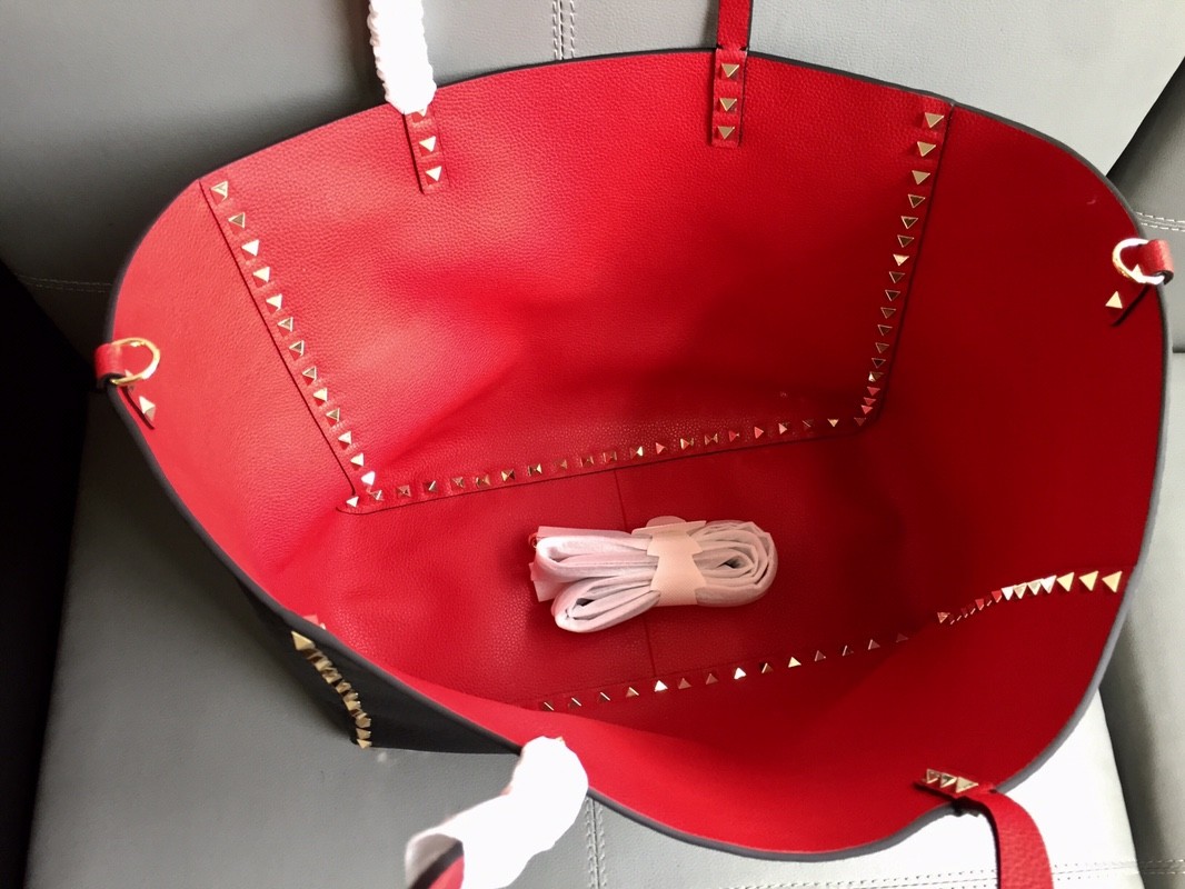 발렌티노 토트백