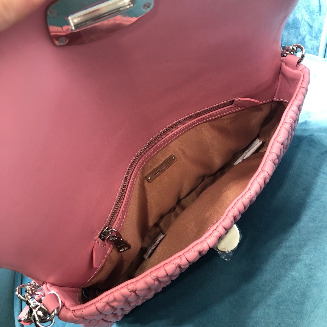 미우미우 숄더백