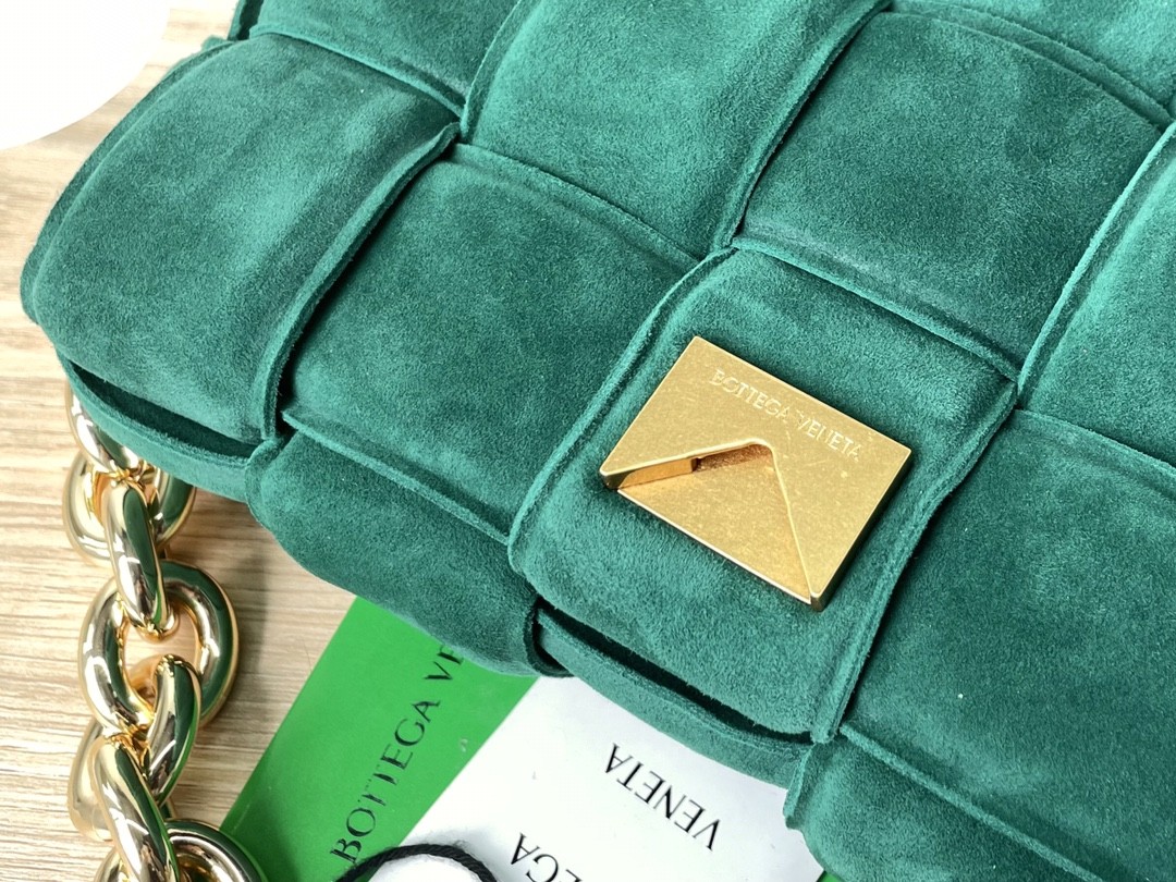 보테가베네타 숄더백