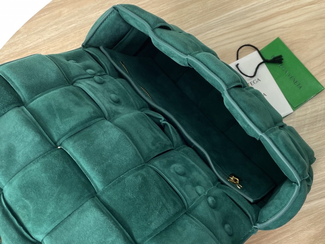 보테가베네타 숄더백