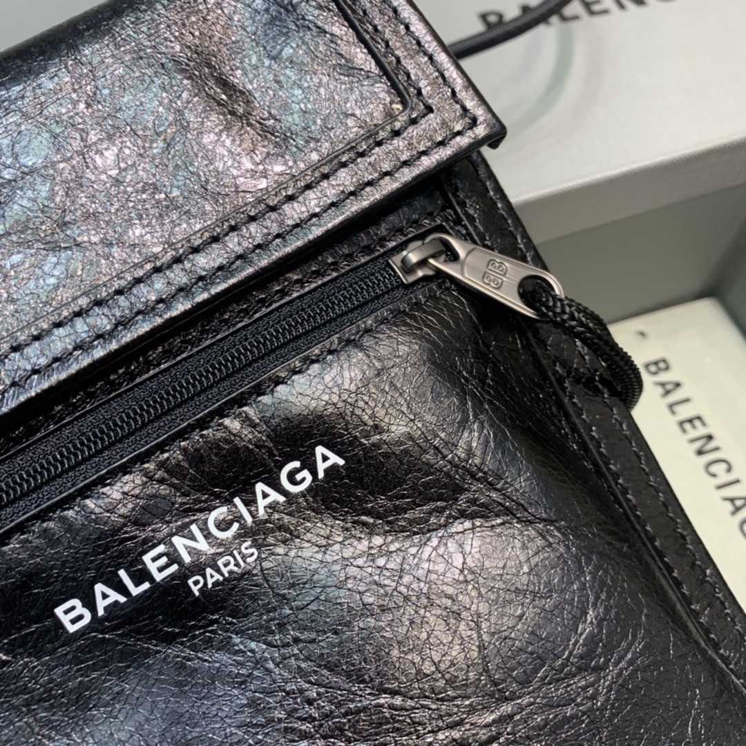 발렌시아가 크로스백