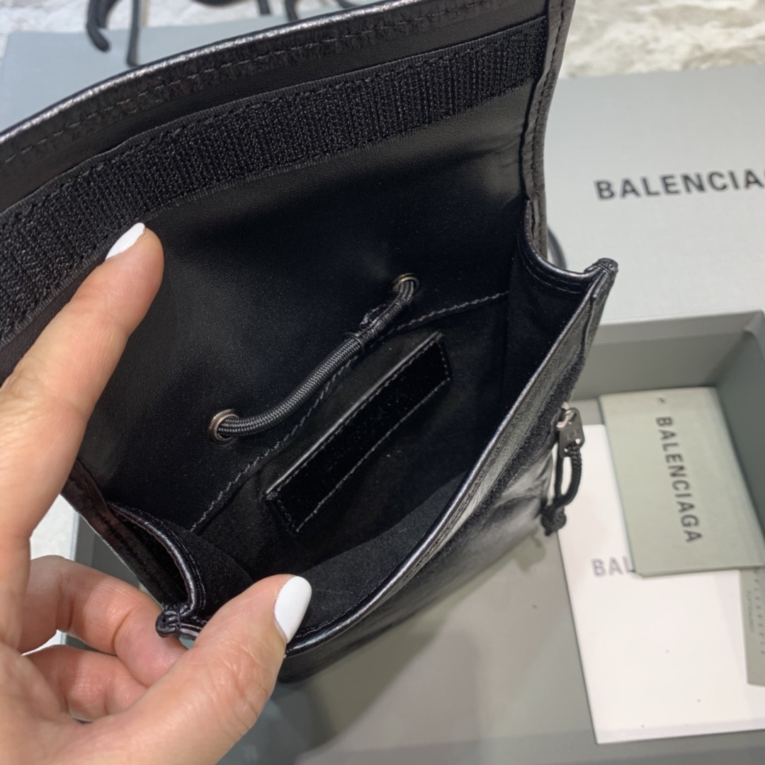 발렌시아가 크로스백