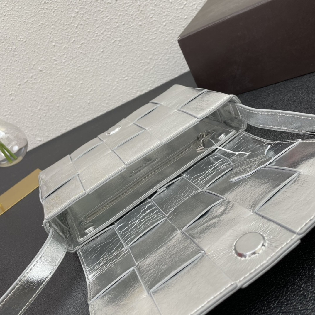 보테가베네타 카세트백