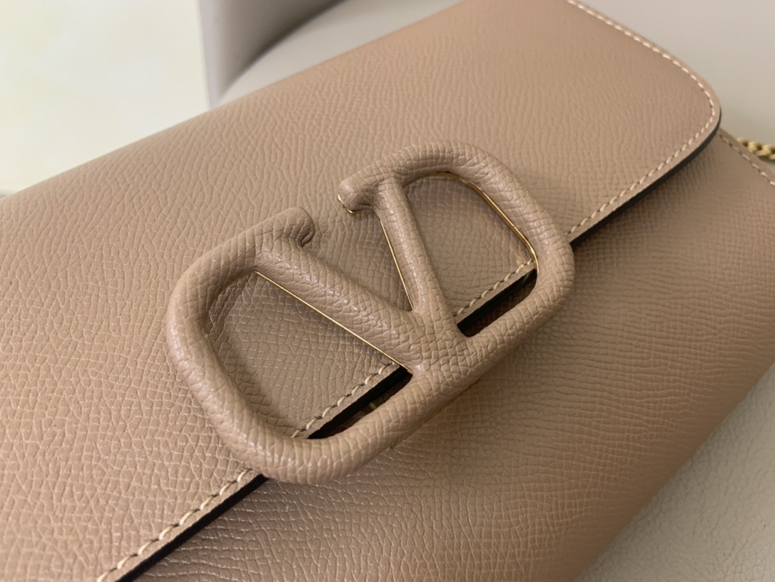 발렌티노 V링 크로스 바디백