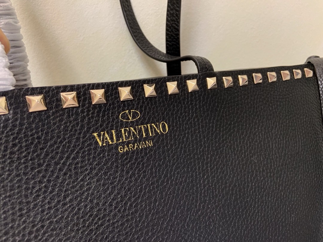 발렌티노 토트백