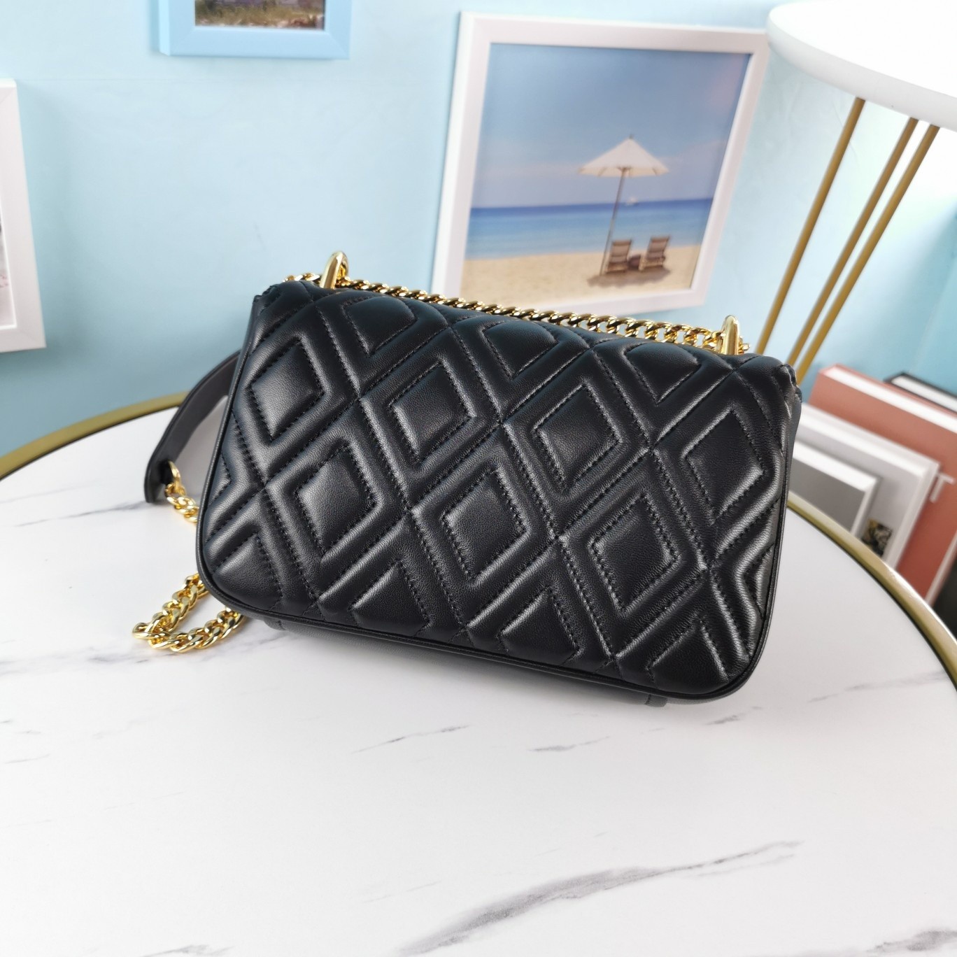 미우미우 마틀라세 체인 숄더백