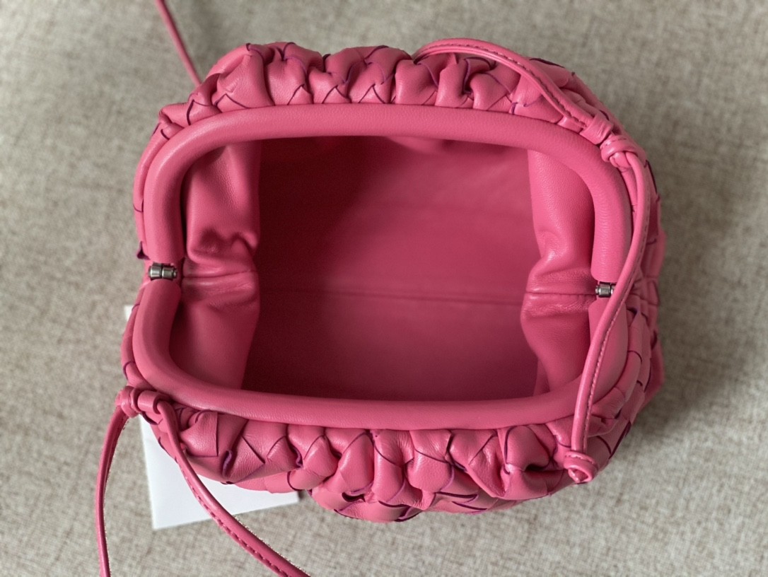 보테가베네타 BV 파우치 백