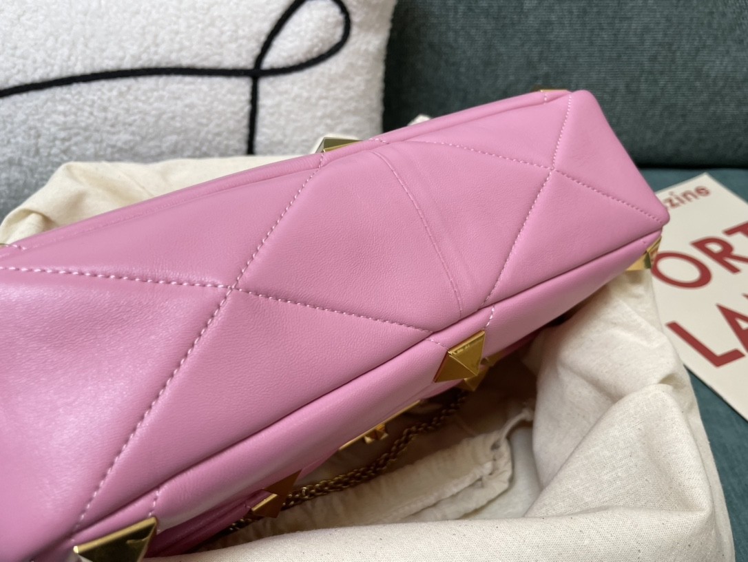 발렌티노 로만 스터드 체인백