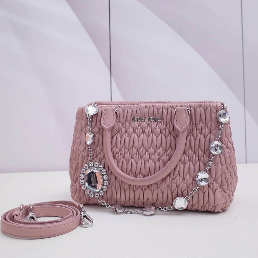 미우미우 핸드백