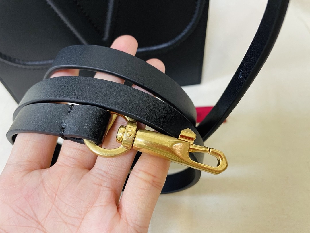 발렌티노 토트백