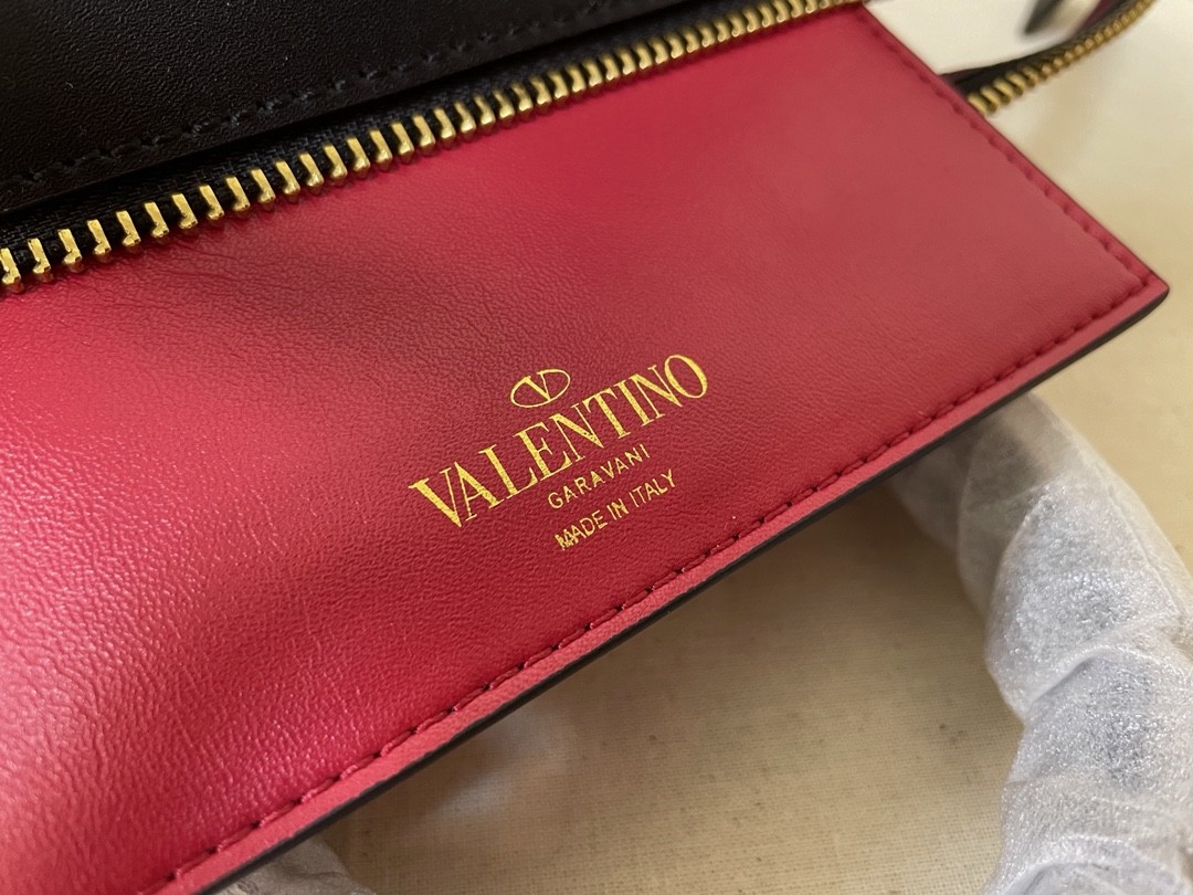 발렌티노 토트백