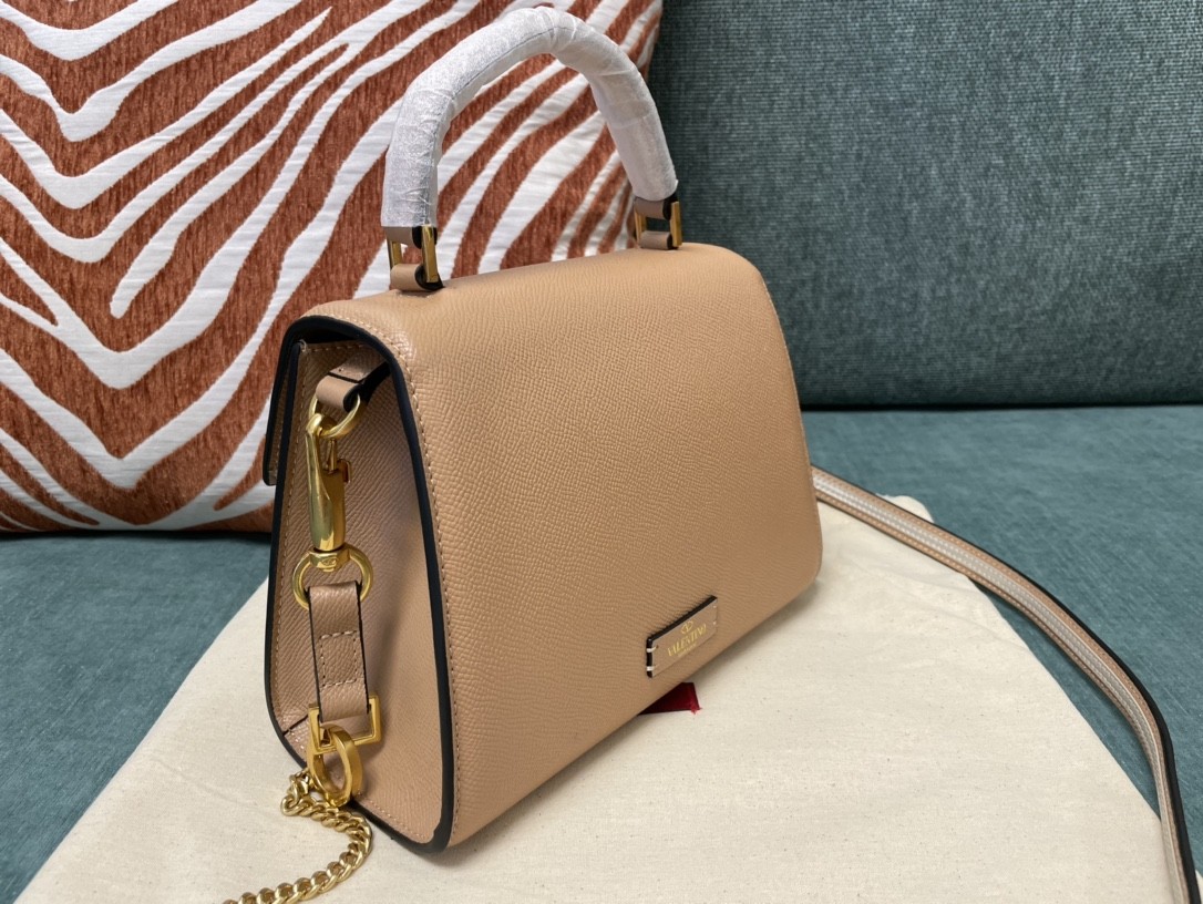 발렌티노 가라바니 토트백