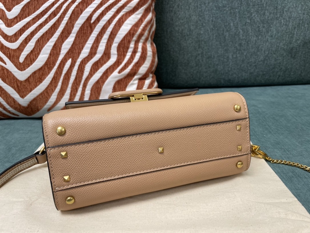 발렌티노 가라바니 토트백