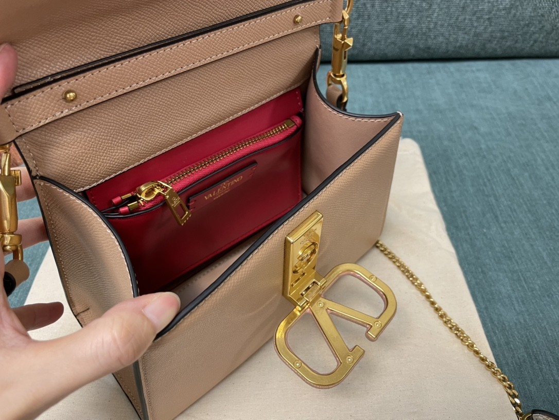 발렌티노 가라바니 토트백