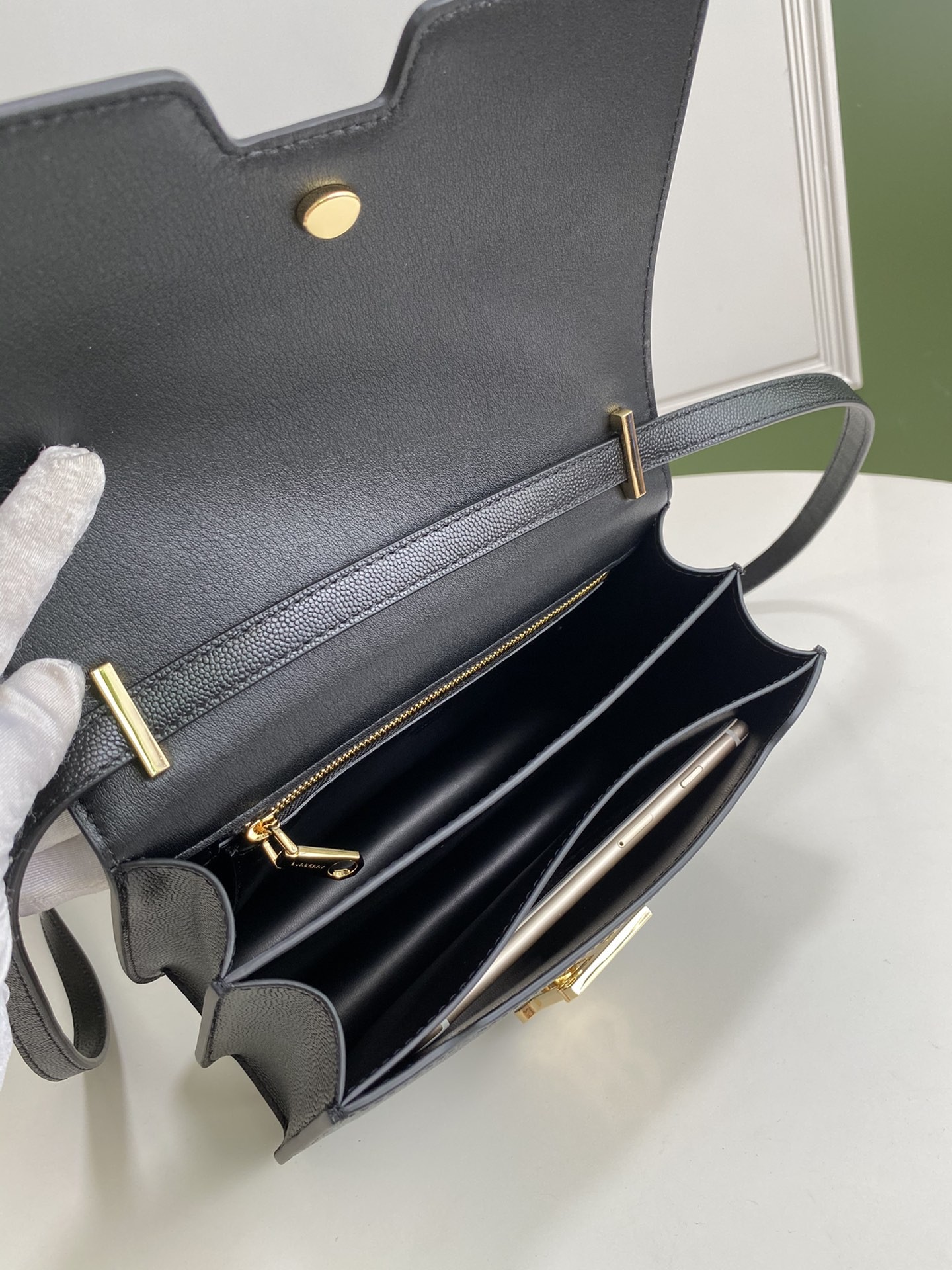 버버리 여성 숄더 백