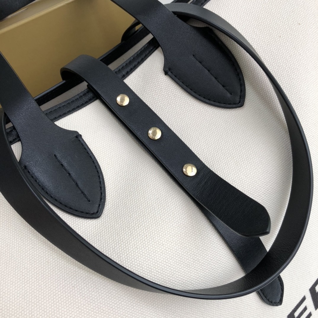 버버리 여성 토트 백