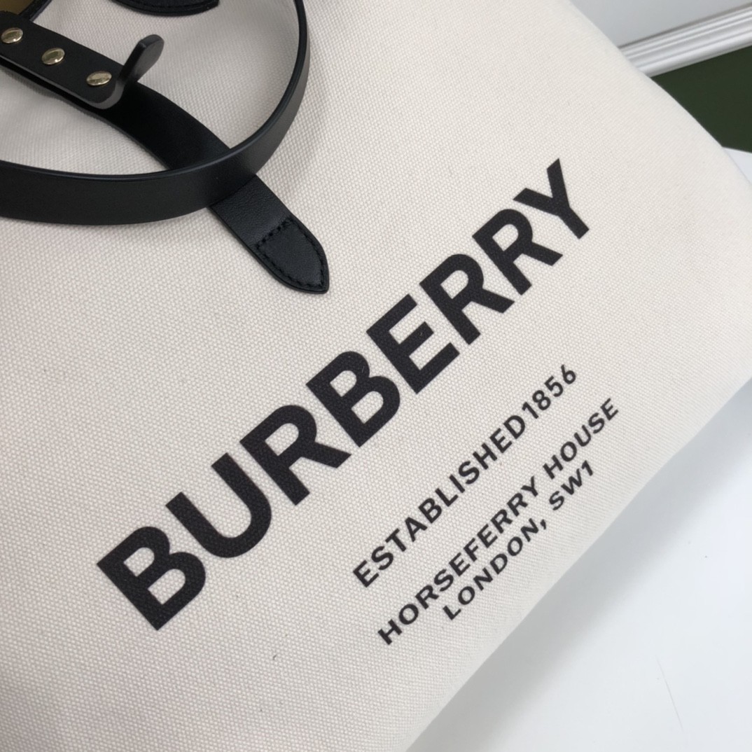 버버리 여성 토트 백
