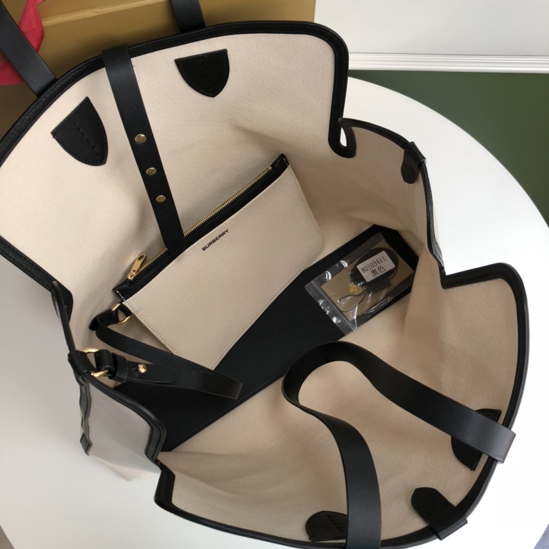 버버리 여성 토트 백