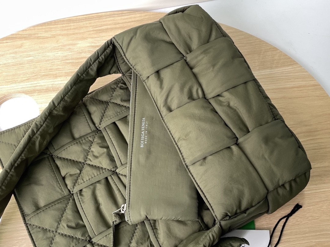 보테가베네타 BV 크로스 백