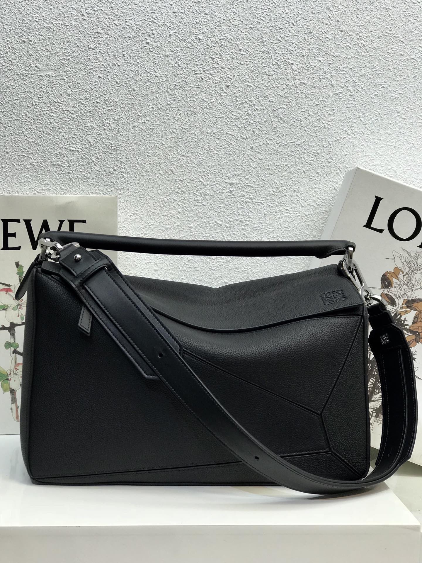 로에베 숄더 백