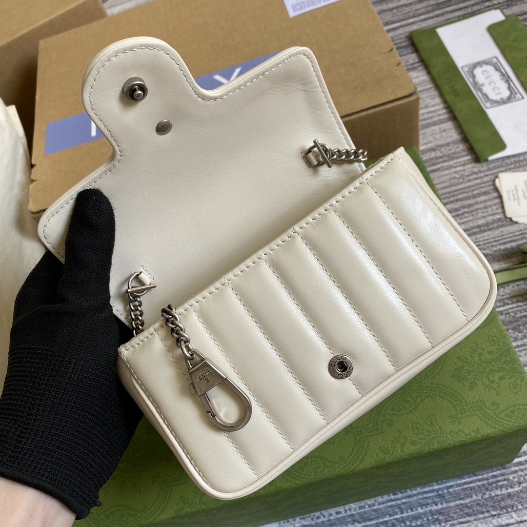 구찌 GUCCI GG 마몬트 마틀라세 슈퍼 미니 백