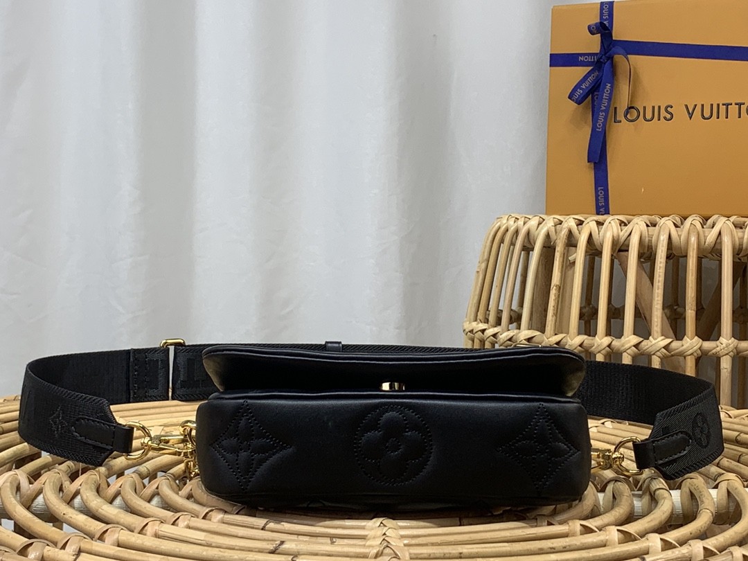 루이비통 LV Wallet on Strap 월릿 온 스트랩 숄더 백