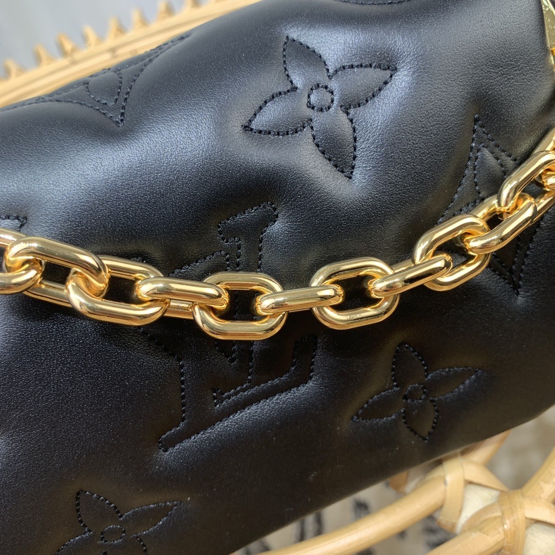 루이비통 LV Wallet on Strap 월릿 온 스트랩 숄더 백