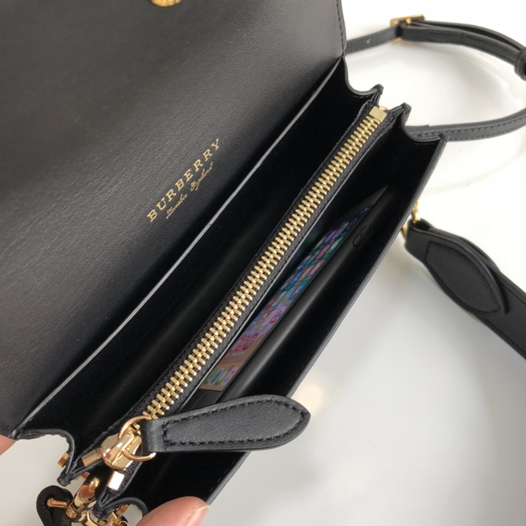 ﻿버버리 여성 숄더 백